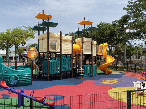 Instalación de Parque Principal en Alcaldia de Plato